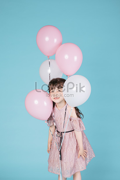 小さな女の子 子供の日 風船の肖像画イメージ 写真 Id Prf画像フォーマットjpg Jp Lovepik Com