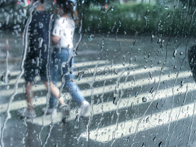 Paling Bagus 14 Gambar Orang Hujan Romantis Bari Gambar