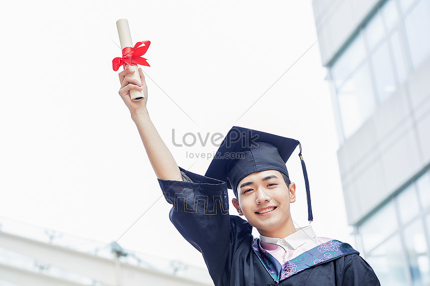 Male College Graduate Holding A Certificate Photo Image Picture Free Download 501282668 Lovepik Com
