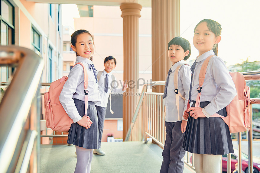 Murid Sekolah Rendah Gambar Unduh Gratis Imej 501290012 Format Jpg My Lovepik Com