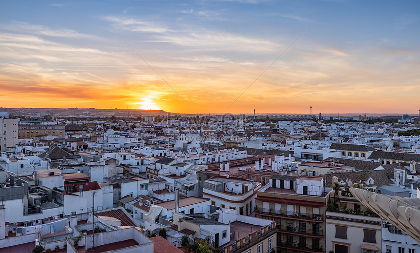 Photo De Paysage De Nuit De La Ville De Seville En Espagne Batiment Ville Chateau Photo Images Free Download Lovepik