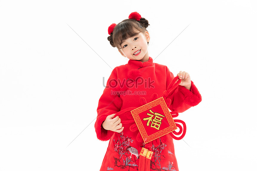 Girl Holding Chinese Knot Picture And HD Photos | Free Download On Lovepik