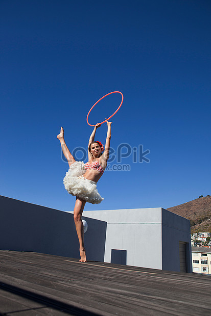 dance hula hoops