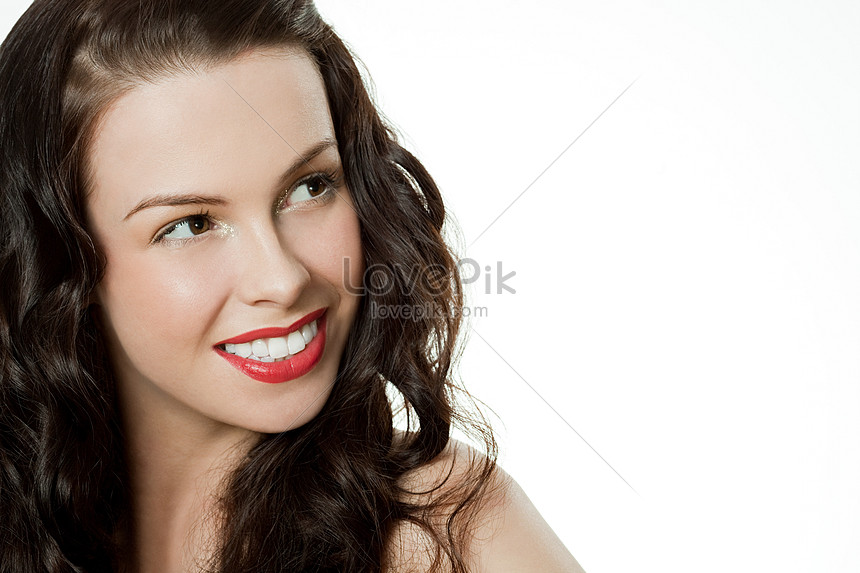 Portrait Of Young Brunette Woman Picture And HD Photos | Free Download On  Lovepik