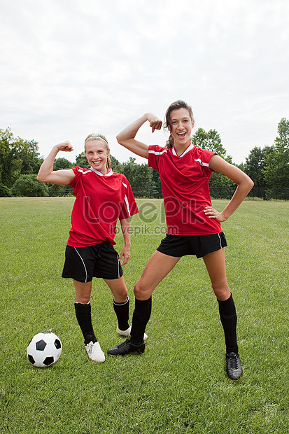 Female Football Player Stretching Muscles Photo Image Picture Free Download Lovepik Com