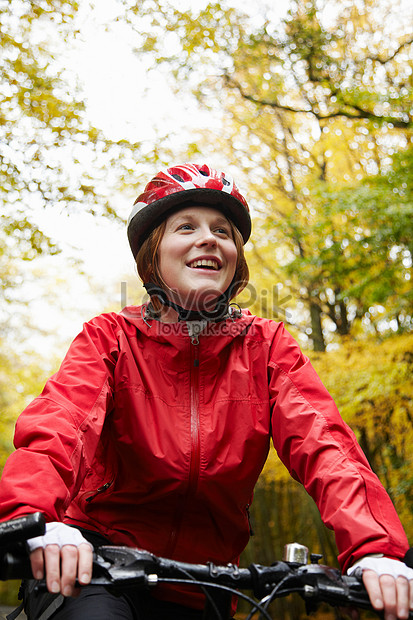 Girl Riding A Bicycle Picture And HD Photos | Free Download On Lovepik