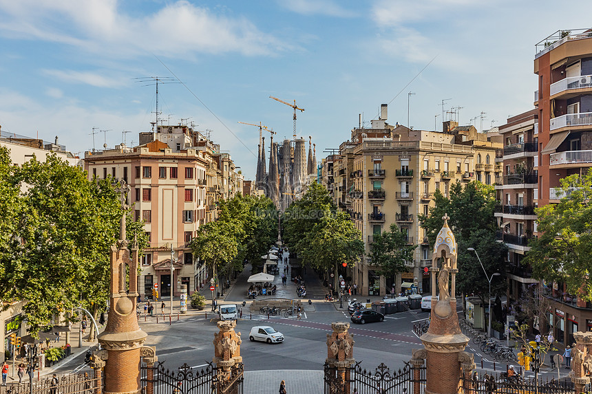 ヨーロッパの有名な観光都市バルセロナ スペインの街並みイメージ 写真 Id Prf画像フォーマットjpg Jp Lovepik Com