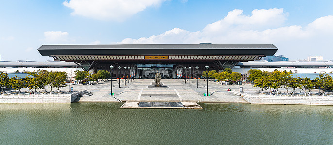 Suzhou railway station train platform photo image_picture free download ...