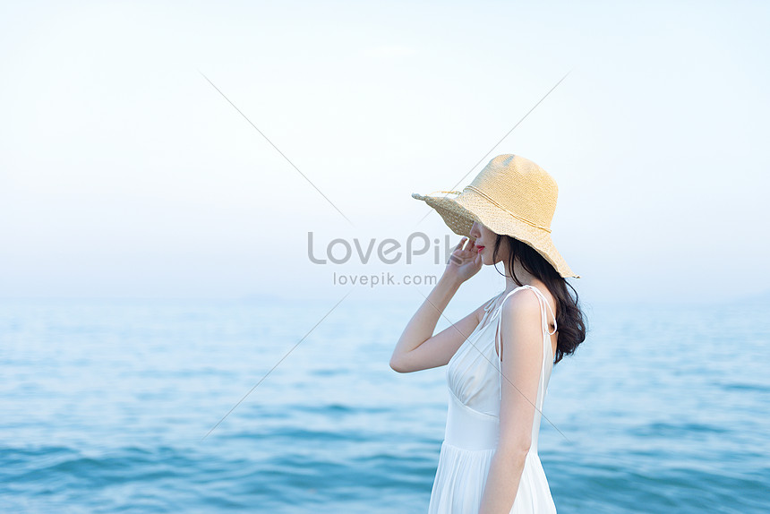 Silhouette Of A Girl Wearing A Straw Hat By The Sea Photo Image Picture Free Download Lovepik Com