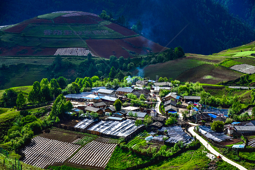 Pemandangan Pedesaan Di Shangri La Yunnan Gambar Unduh Gratis Foto 501610899 Format Gambar Jpg Lovepik Com