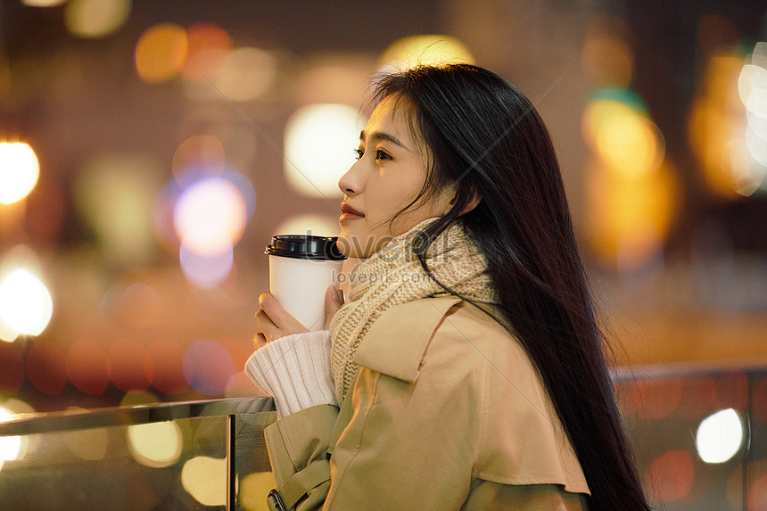 Winter Night Urban Female Hand Holding Coffee Cup Profile Face Picture And HD Photos Free