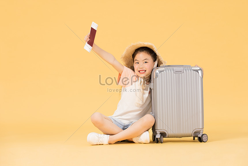 幸せな旅行の女の子イメージ 写真 Id Prf画像フォーマットjpg Jp Lovepik Com