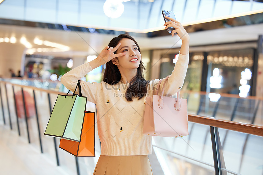 A Young Beauty Taking Selfie With A Shopping Bag Picture And HD Photos ...