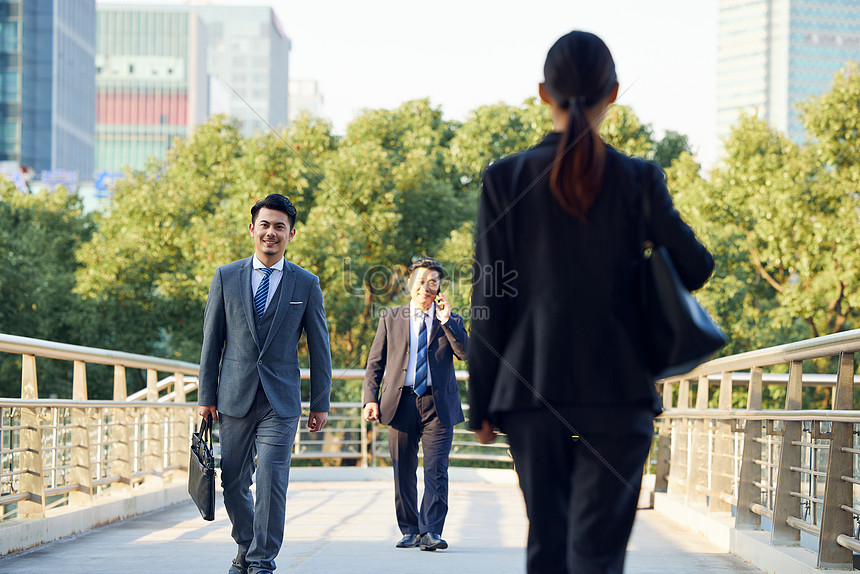 Women's Suit Commuter Business Formal Fashion Elite Lawyer
