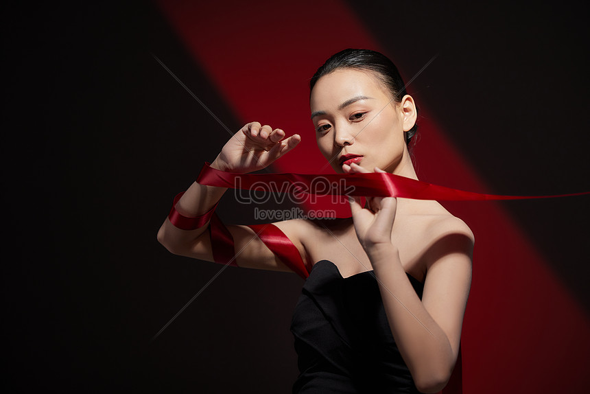 Beautiful Temperament Woman With Arm Wrapped In Ribbon Picture And HD ...