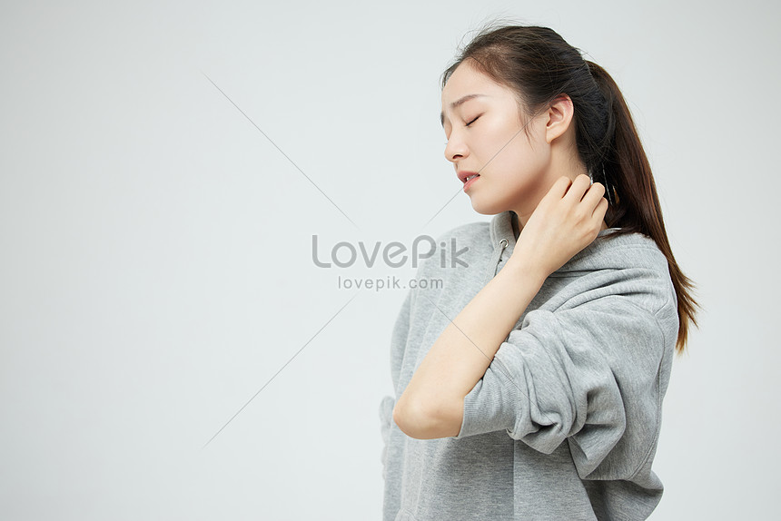 Allergy Uncomfortable Female Scratching Neck Picture And HD Photos ...