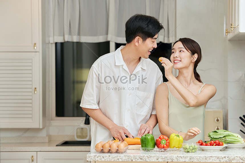 Love Newly Married Couple Cooking Together Picture And HD Photos | Free ...