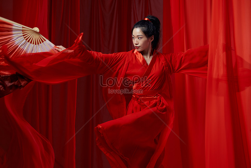 Hanfu Woman Dance Hong Fan Dance Picture And Hd Photos 