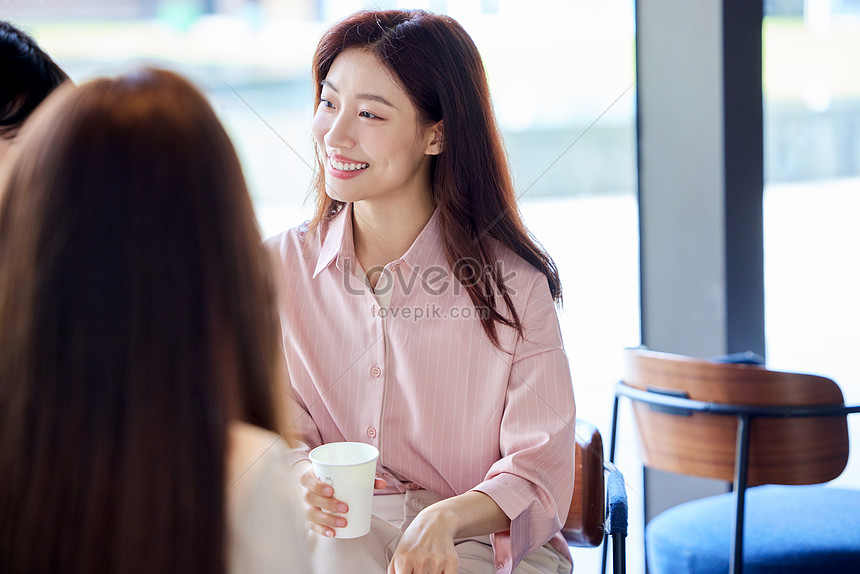 Young Girlfriends Gathering For Afternoon Tea Picture And HD Photos ...