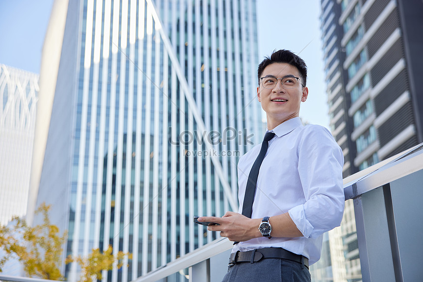 Image Of Mature Urban Business Man Picture And HD Photos | Free ...