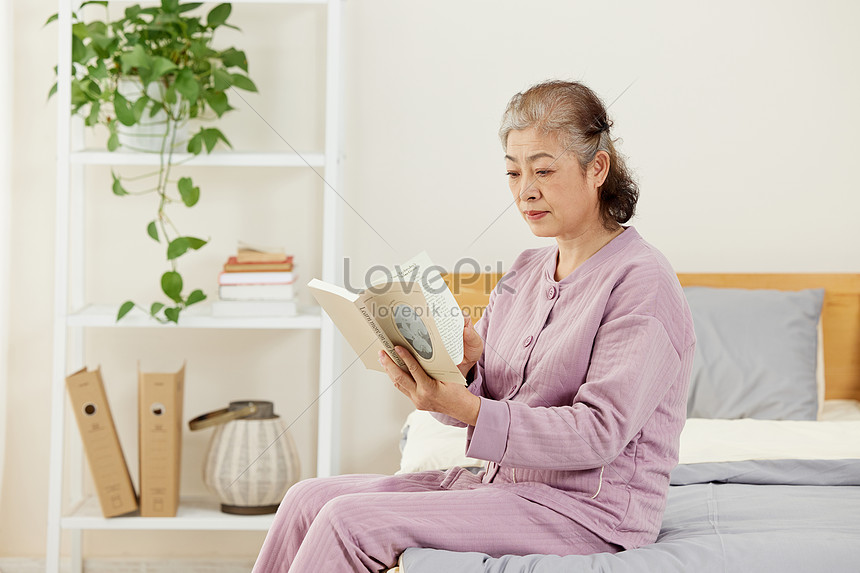 Elderly People At Home Reading Books Picture And HD Photos | Free ...