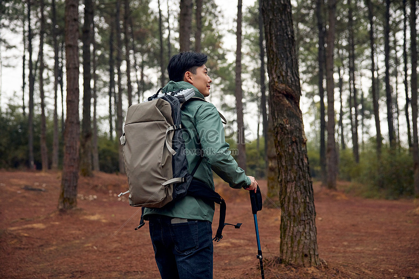 Young Man Hiking Outdoors Picture And HD Photos | Free Download On Lovepik