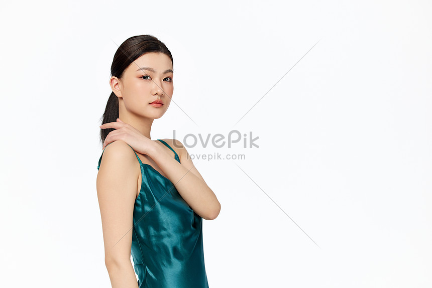 Young Female Hands On Shoulders Picture And HD Photos | Free Download ...