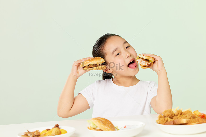 Little Girl Overeating Picture And HD Photos | Free Download On Lovepik