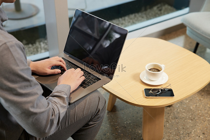 Foto gratis: tazza di caffè, ufficio, caffè, tastiera del computer