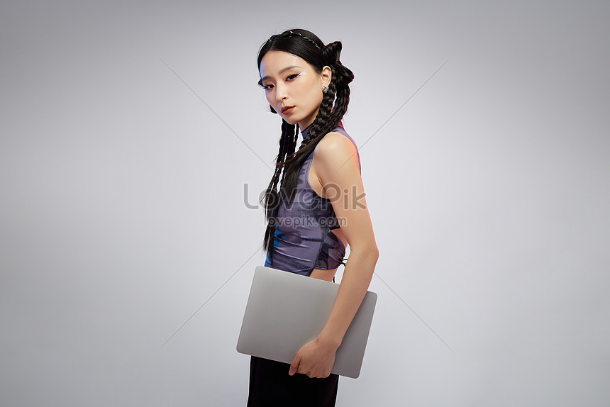 Woman Holding Laptop Picture And HD Photos | Free Download On Lovepik